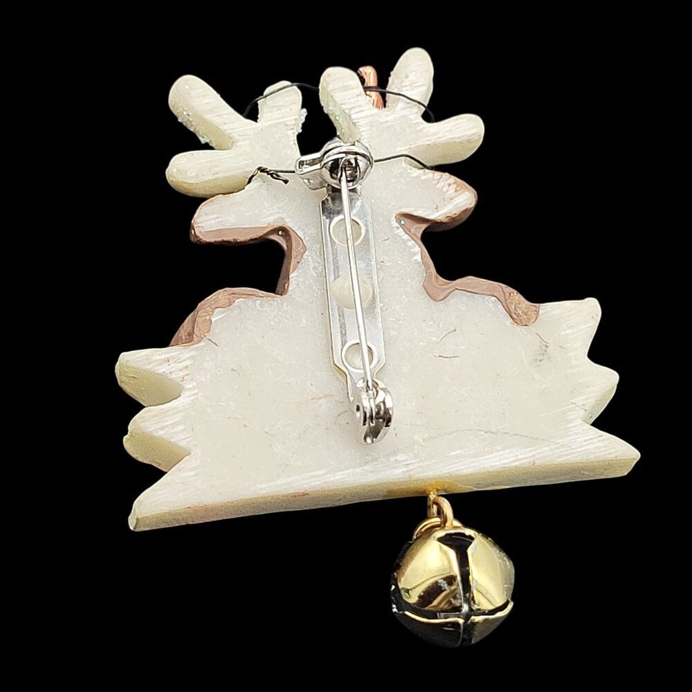 Reindeer Christmas Resin Pin Brooch Bell & Heart "Keep Christmas In Your Heart" - Picture 6 of 6